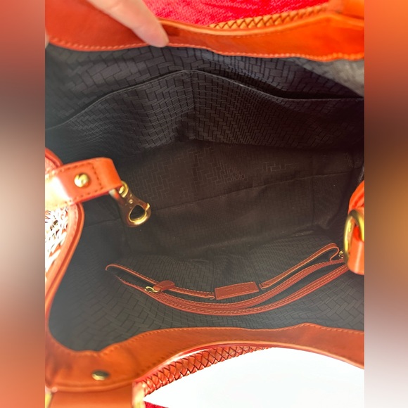 ✨LIKE NEW ✨Cole Haan!✨Genevieve RARE! Woven Leather Diamond Weave Triangle Bag - Picture 2 of 5